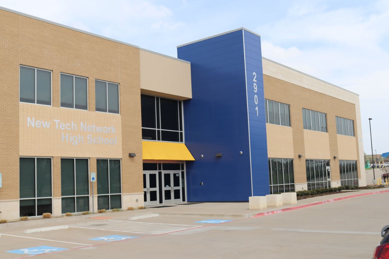 legacy-high-school-mesquite-tx-blue-dawg-construction